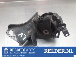 Gebruikte Motorrubber Toyota Corolla Verso (R10/11) 2.2 D-4D 16V Prijs € 32,00 Margeregeling aangeboden door Relder Parts B.V.