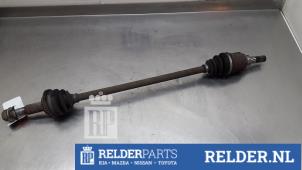 Gebruikte Steekas rechts-achter Nissan X-Trail (T30) 2.0 16V 4x4 Prijs € 45,00 Margeregeling aangeboden door Relder Parts B.V.