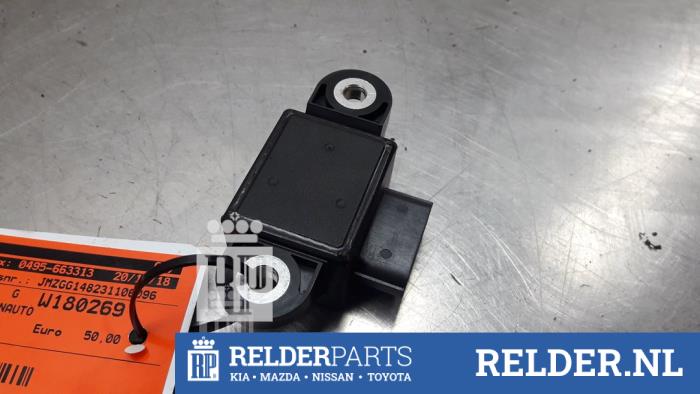 Stuurhoek sensor van een Mazda 6 Sport (GG14) 1.8i 16V 2004