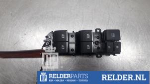 Gebruikte Schakelaar Elektrisch Raam Toyota C-HR (X1,X5) 1.8 16V Hybrid Prijs € 50,00 Margeregeling aangeboden door Relder Parts B.V.