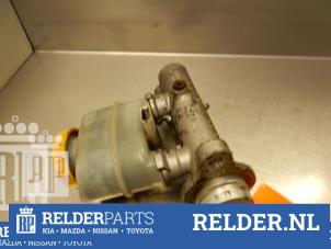 Gebruikte Hoofdremcilinder Nissan Skyline (V35) 2.5i Turbo 24V 4x4 Prijs € 63,00 Margeregeling aangeboden door Relder Parts B.V.