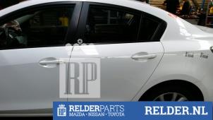 Gebruikte Portier 4Deurs links-achter Mazda 3 (BL12/BLA2/BLB2) 2.0i MZR DISI 16V Prijs € 175,00 Margeregeling aangeboden door Relder Parts B.V.