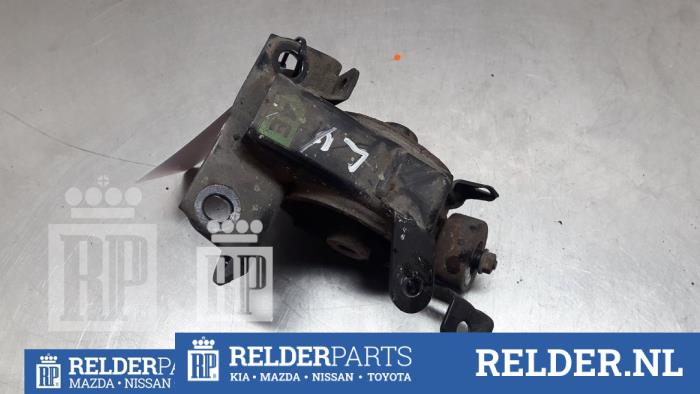 Gebruikte Motorsteun Toyota Avensis Wagon (T25/B1E) 2.0 16V VVT-i D4 Prijs € 27,00 Margeregeling aangeboden door Relder Parts B.V.