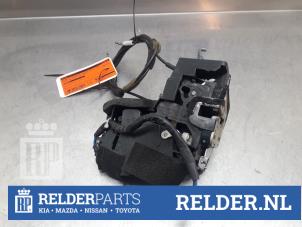 Gebruikte Portierslot Mechaniek 4Deurs rechts-voor Mazda CX-7 2.2 MZR-CD 16V Prijs € 50,00 Margeregeling aangeboden door Relder Parts B.V.