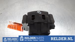 Gebruikte Remklauw (Tang) rechts-voor Mazda CX-7 2.2 MZR-CD 16V Prijs € 40,00 Margeregeling aangeboden door Relder Parts B.V.