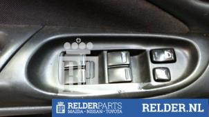 Gebruikte Ruit schakelaar elektrisch Nissan Almera (N16) 1.5 16V Prijs € 45,00 Margeregeling aangeboden door Relder Parts B.V.