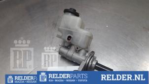Gebruikte Hoofdremcilinder Toyota RAV4 (A3) 2.2 D-CAT 16V 4x4 Prijs € 35,00 Margeregeling aangeboden door Relder Parts B.V.