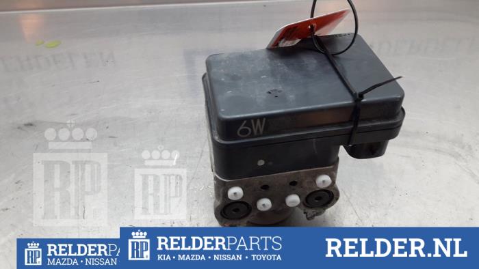 Gebruikte Computer ABS Toyota Yaris II (P9) 1.0 12V VVT-i Prijs € 75,00 Margeregeling aangeboden door Relder Parts B.V.