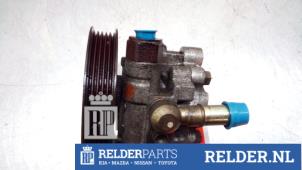 Gebruikte Pomp Servo Toyota RAV4 (A2) 2.0 D-4D 16V 4x4 Prijs € 45,00 Margeregeling aangeboden door Relder Parts B.V.