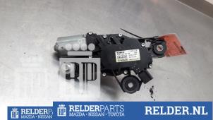 Gebruikte Ruitenwissermotor achter Mazda 3 Sport (BK14) 1.6i 16V Prijs € 45,00 Margeregeling aangeboden door Relder Parts B.V.