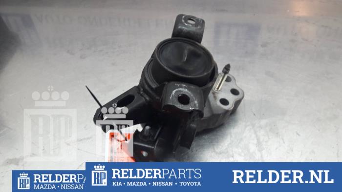 Gebruikte Motorrubber Toyota RAV4 (A3) 2.2 D-4D-F 16V 4x4 Prijs € 30,00 Margeregeling aangeboden door Relder Parts B.V.