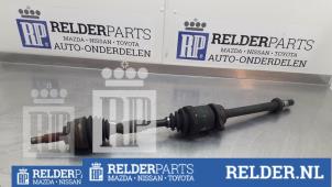Gebruikte Aandrijfas rechts-voor Toyota Celica (ZZT230/231) 1.8i 16V Prijs € 50,00 Margeregeling aangeboden door Relder Parts B.V.