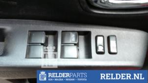 Gebruikte Raam schakelaar elektrisch Toyota Yaris III (P13) 1.4 D-4D-F Prijs € 45,00 Margeregeling aangeboden door Relder Parts B.V.
