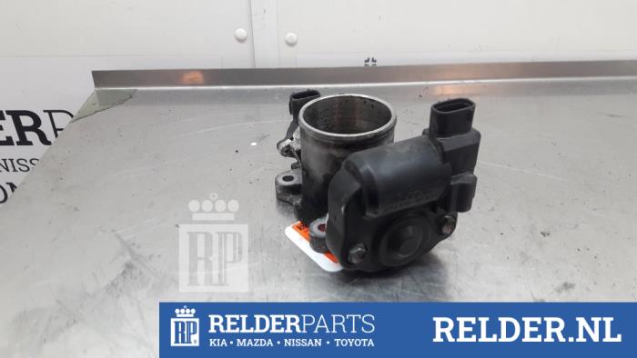 Gebruikte Gasklephuis Toyota Avensis Wagon (T25/B1E) 2.2 D-4D 16V Prijs € 40,00 Margeregeling aangeboden door Relder Parts B.V.