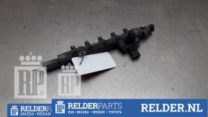 Gebruikte Injector brug Mazda CX-7 2.2 MZR-CD 16V Prijs € 75,00 Margeregeling aangeboden door Relder Parts B.V.