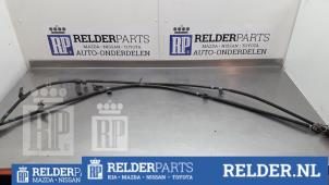 Gebruikte Handrem Kabel Toyota RAV4 (A4) 2.5 Hybrid 16V VVT-i 4x2 Prijs € 45,00 Margeregeling aangeboden door Relder Parts B.V.