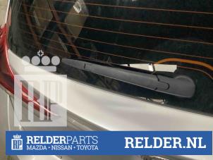 Gebruikte Ruitenwisserarm achter Toyota Auris (E18) 1.6 Dual VVT-i 16V Prijs € 35,00 Margeregeling aangeboden door Relder Parts B.V.