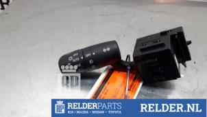 Gebruikte Pinker Schakelaar Mazda 6 SportBreak (GJ/GH/GL) 2.0 Skyactiv G 145 16V Prijs € 35,00 Margeregeling aangeboden door Relder Parts B.V.