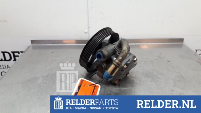 Gebruikte Servopomp Mazda 3 Sport (BK) 1.6i 16V Prijs € 45,00 Margeregeling aangeboden door Relder Parts B.V.