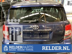Gebruikte Achterklep Toyota Urban Cruiser 1.33 Dual VVT-I 16V 2WD Prijs € 250,00 Margeregeling aangeboden door Relder Parts B.V.