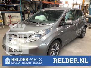 Gebruikte Slijkweerder Nissan Leaf (ZE0) Leaf Prijs € 35,00 Margeregeling aangeboden door Relder Parts B.V.