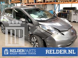 Gebruikte Radiateur Nissan Leaf (ZE0) Leaf Prijs € 125,00 Margeregeling aangeboden door Relder Parts B.V.