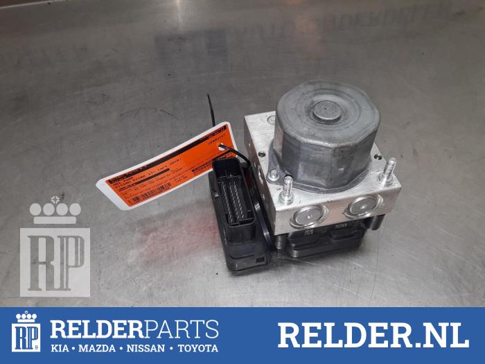 ABS Computer van een Nissan Micra (K14) 1.5 dCi 2018