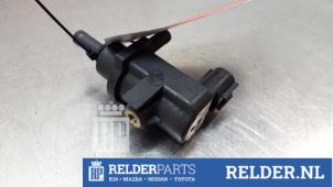 Gebruikte Vacuum ventiel Toyota RAV4 (A2) 2.0 16V VVT-i 4x4 Prijs € 25,00 Margeregeling aangeboden door Relder Parts B.V.