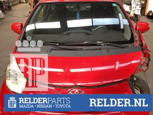 Gebruikte Motorkap Toyota iQ 1.0 12V VVT-i Prijs € 100,00 Margeregeling aangeboden door Relder Parts B.V.