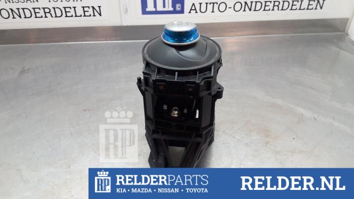 Gebruikte Pook Nissan Leaf (ZE0) Leaf Prijs € 100,00 Margeregeling aangeboden door Relder Parts B.V.