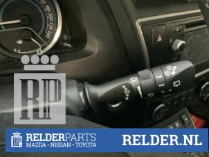 Gebruikte Schakelaar Ruitenwisser Toyota Auris (E18) 1.8 16V Hybrid Prijs € 35,00 Margeregeling aangeboden door Relder Parts B.V.