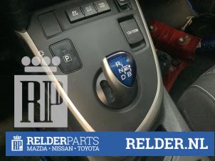 Gebruikte Pookknop Toyota Auris (E18) 1.8 16V Hybrid Prijs € 75,00 Margeregeling aangeboden door Relder Parts B.V.