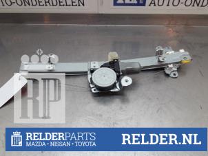 Gebruikte Ruitmechaniek 4Deurs links-voor Nissan Micra (K14) 1.0 IG-T 100 Prijs € 50,00 Margeregeling aangeboden door Relder Parts B.V.