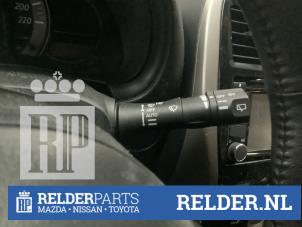 Gebruikte Schakelaar Ruitenwisser Nissan Micra (K13) 1.2 12V Prijs € 40,00 Margeregeling aangeboden door Relder Parts B.V.
