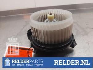 Gebruikte Stuurhuis Toyota Yaris III (P13) 1.5 16V Hybrid Prijs € 75,00 Margeregeling aangeboden door Relder Parts B.V.