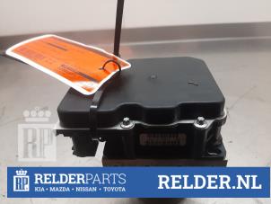 Gebruikte ABS Computer Toyota Avensis Wagon (T27) 1.8 16V VVT-i Prijs € 90,00 Margeregeling aangeboden door Relder Parts B.V.