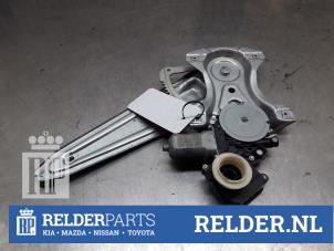 Gebruikte Ruitmechaniek 4Deurs links-achter Toyota Avensis Wagon (T27) 1.8 16V VVT-i Prijs € 35,00 Margeregeling aangeboden door Relder Parts B.V.