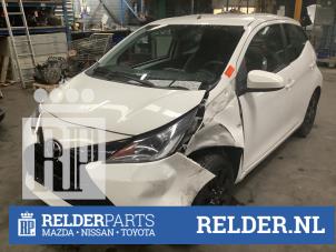 Gebruikte Radiateur Toyota Aygo (B40) 1.0 12V VVT-i Prijs € 30,00 Margeregeling aangeboden door Relder Parts B.V.