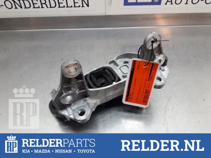 Gebruikte Motorrubber Nissan X-Trail (T32) 1.6 Energy dCi Prijs € 100,00 Margeregeling aangeboden door Relder Parts B.V.