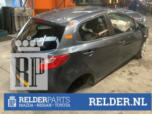 Gebruikte Veiligheidsgordel Insteek rechts-voor Mazda 2 (DE) 1.3 16V S-VT Prijs € 15,00 Margeregeling aangeboden door Relder Parts B.V.