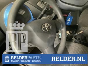 Gebruikte Airbag links (Stuur) Toyota Aygo (B10) 1.0 12V VVT-i Prijs € 50,00 Margeregeling aangeboden door Relder Parts B.V.