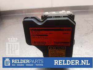 Gebruikte Computer ABS Toyota RAV4 (A2) 2.0 16V VVT-i 4x4 Prijs € 90,00 Margeregeling aangeboden door Relder Parts B.V.