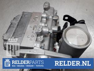 Gebruikte ABS Computer Toyota Yaris III (P13) 1.5 16V Hybrid Prijs € 225,00 Margeregeling aangeboden door Relder Parts B.V.