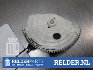 Gebruikte Kachelklep Motor Toyota Auris (E15) 1.4 D-4D-F 16V Prijs € 30,00 Margeregeling aangeboden door Relder Parts B.V.