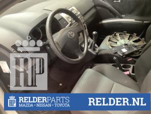 Gebruikte Veiligheidsgordel Insteek rechts-voor Toyota Corolla Verso (R10/11) 1.6 16V VVT-i Prijs € 20,00 Margeregeling aangeboden door Relder Parts B.V.