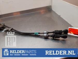 Gebruikte Schakelkabel Versnellingsbak Toyota Aygo (B40) 1.0 12V VVT-i Prijs € 40,00 Margeregeling aangeboden door Relder Parts B.V.