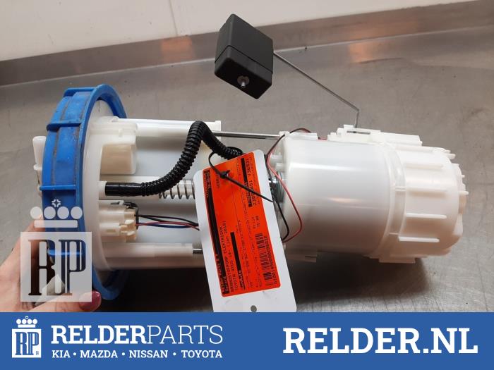 Gebruikte Tank element Pomp Toyota Aygo (B40) 1.0 12V VVT-i Prijs € 75,00 Margeregeling aangeboden door Relder Parts B.V.