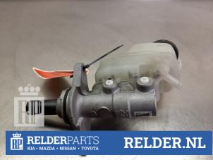 Gebruikte Hoofdremcilinder Toyota RAV4 (A3) 2.2 D-4D 16V 4x4 Prijs € 35,00 Margeregeling aangeboden door Relder Parts B.V.
