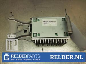 Gebruikte Radio versterker Toyota Yaris III (P13) 1.5 16V Hybrid Prijs € 75,00 Margeregeling aangeboden door Relder Parts B.V.