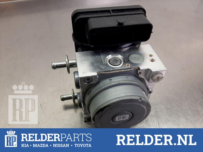 Gebruikte ABS Pomp Mazda 2 (DJ/DL) 1.5 SkyActiv-G 90 Prijs € 90,00 Margeregeling aangeboden door Relder Parts B.V.